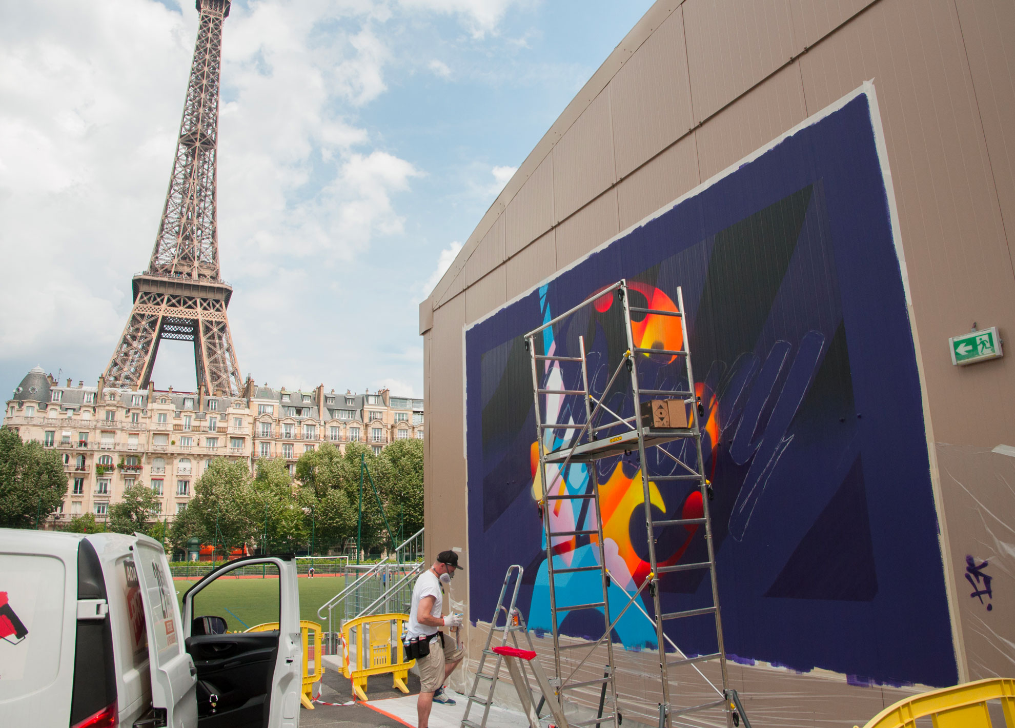 événementiel fresque reveal peinture graff fluo fifa coupe du monde feminine de football 2018 WOMEN'S WORLD CUP FRANCE 2019